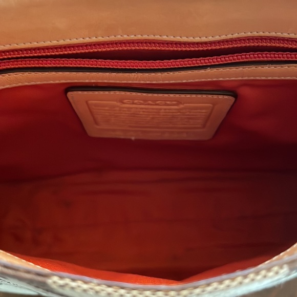 Coach Signature Canvas with Leather trim shoulder bag - Picture 3 of 8